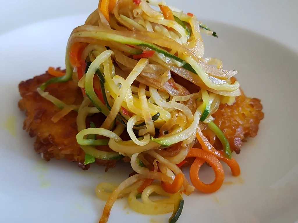 Gemüsespaghetti "Zoodles" (z.b. mit Geflügel-Schnitzel) - Rezept - Bild Nr. 1376