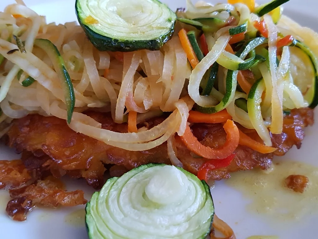 Gemüsespaghetti "Zoodles" (z.b. mit Geflügel-Schnitzel) - Rezept - Bild Nr. 1383