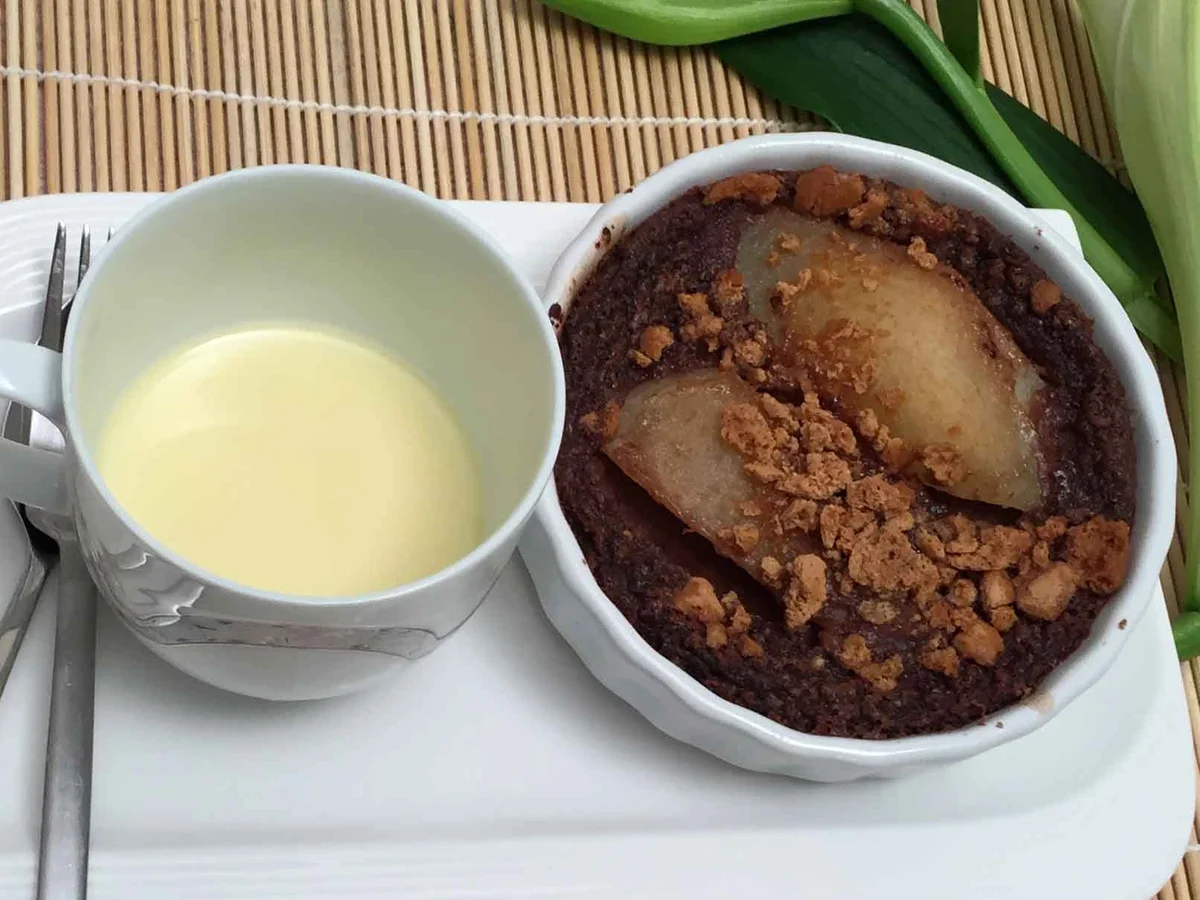 Rezept: Gebackene Birnen mit weißer Schokoladen-Brandy-Soße Bild Nr. 1365 Gebackene Birnen mit weißer Schokoladen-Brandy-Soße - Rezept - Bild Nr. 1365