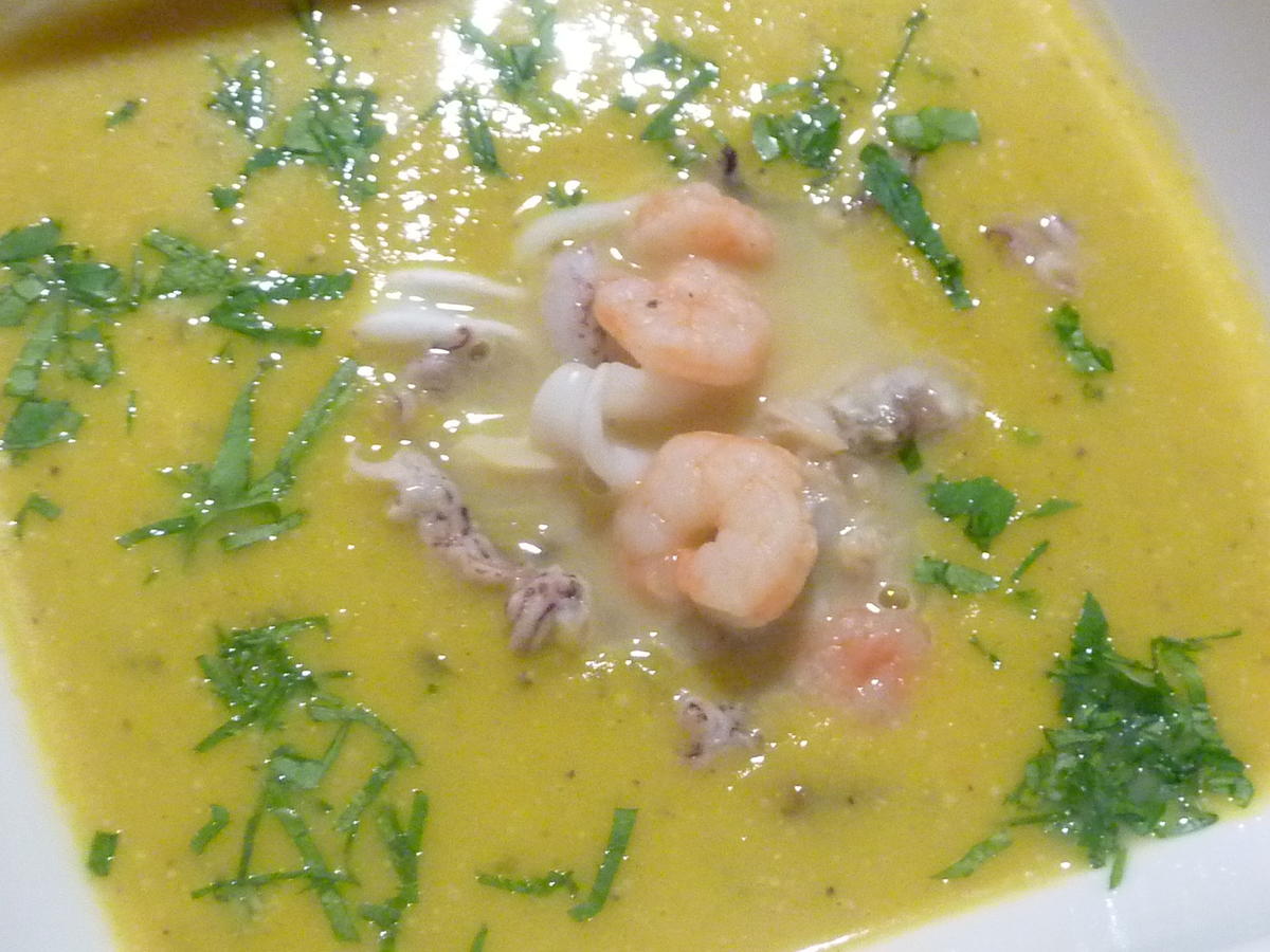 Kürbis Suppe mit Meeresfrüchte - Rezept - Bild Nr. 1382