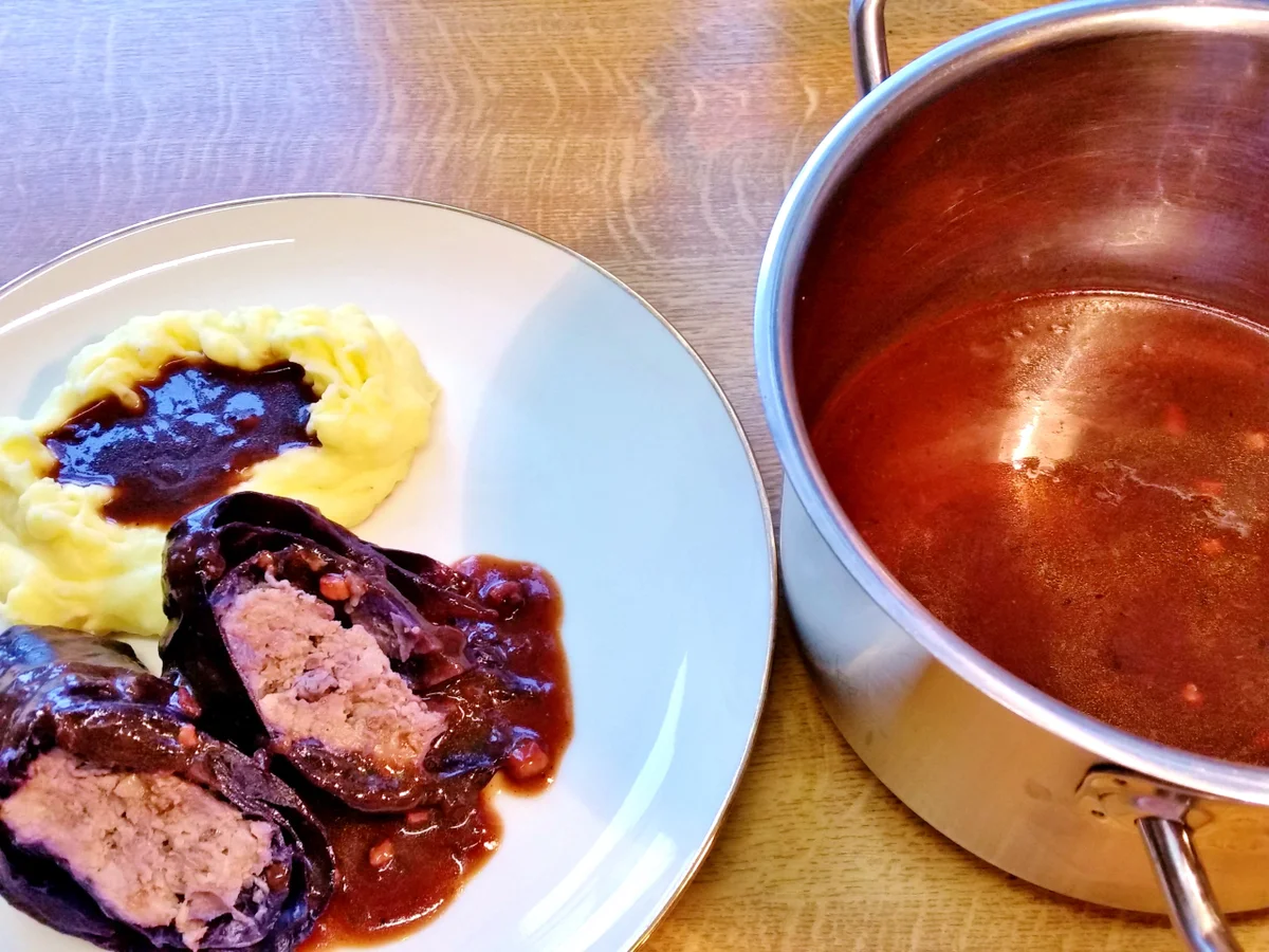 Rezept: Rotkohl-Rouladen Bild Nr. 1377 Rotkohl-Rouladen - Rezept - Bild Nr. 1377