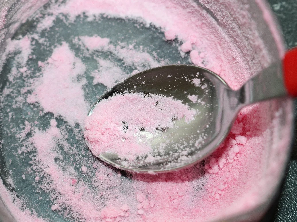 Bayerisch Creme mit passierter Johannisbeere und Kirschbonbonchip - Rezept - Bild Nr. 8