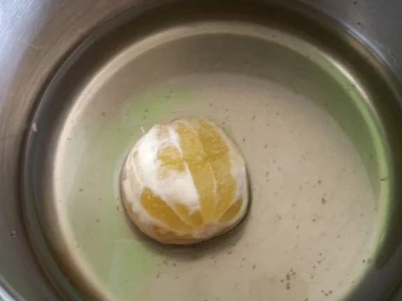 Zitronensirup für Getränke Sossen und Dessert`s - Rezept - Bild Nr. 1372