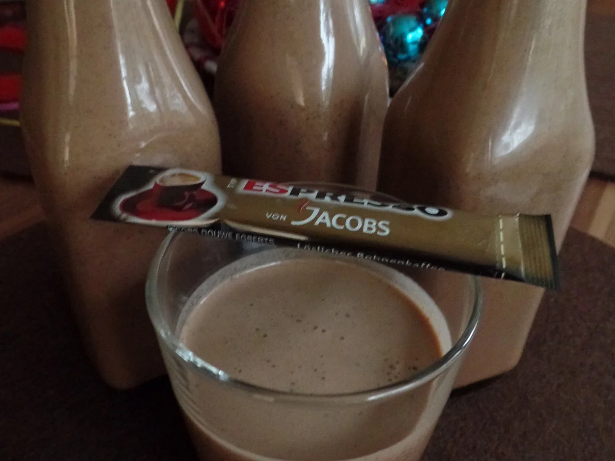Latte-Macchiato-Likör - Rezept - Bild Nr. 1386