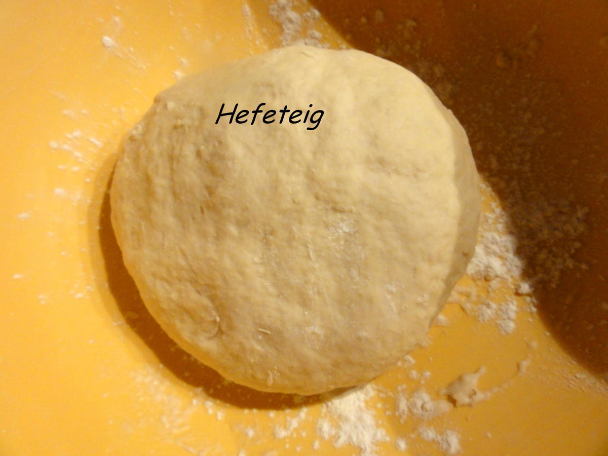 Hefe: ~ MOHN KRANZ ~ mit Zitronenguss - einfach - von Rezeptsammlerin