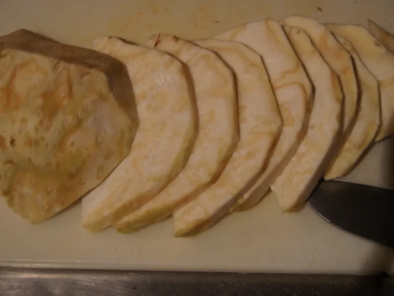 Hühnersuppe mit Gemüse und Eierstich asiatisch gewürzt - Rezept - Bild Nr. 1410