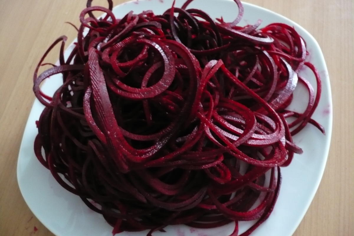 Rote - Bete - Spaghetti mit Shrimps - Rezept - Bild Nr. 3