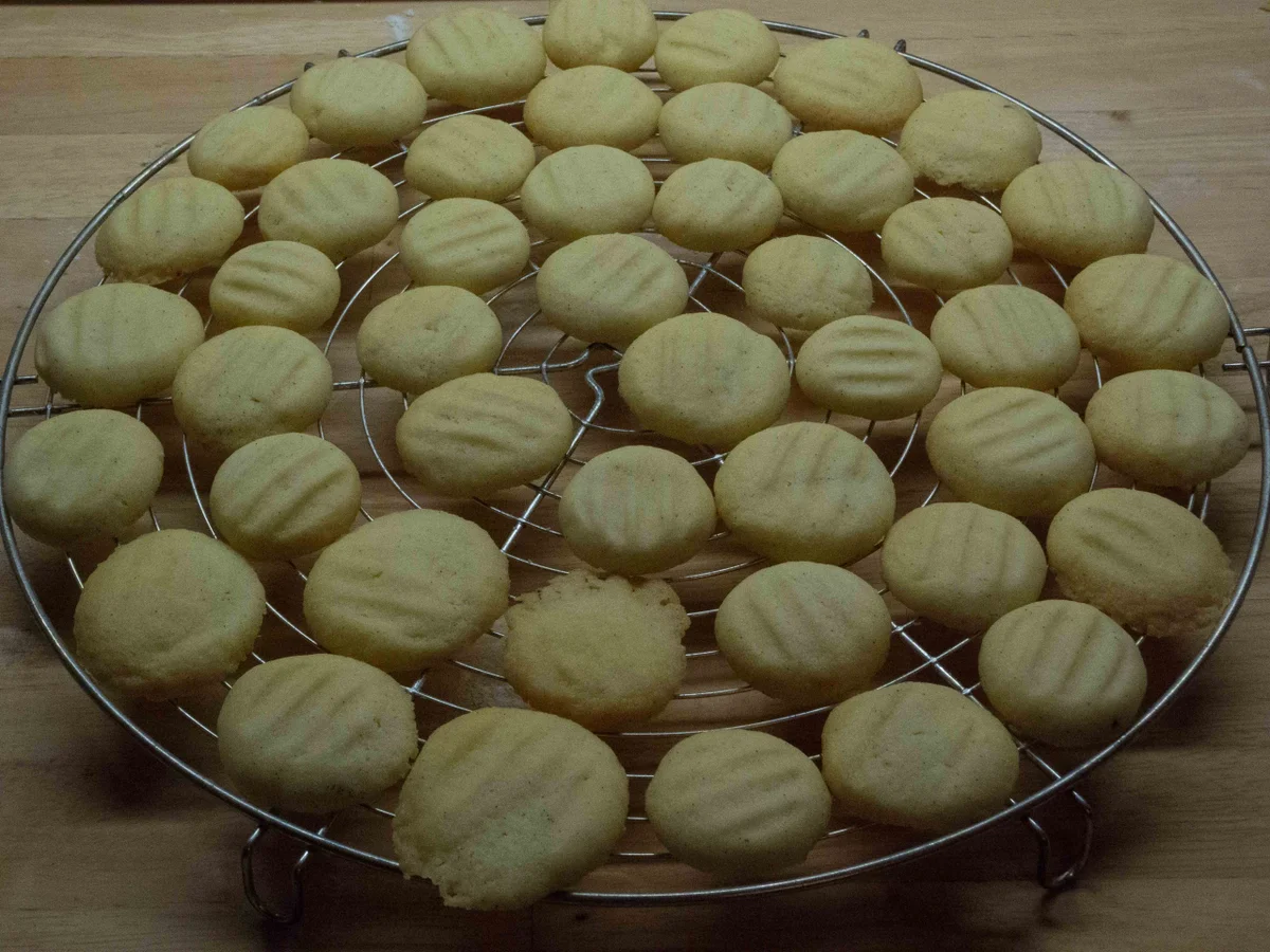 Plätzchen: Schneeflöckchen - Rezept - Bild Nr. 1413