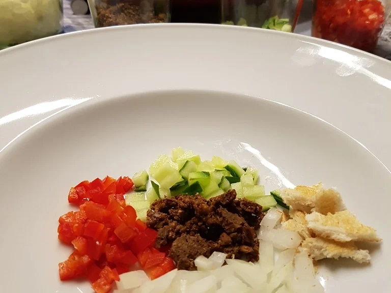 Rezept: Gazpacho à la Biggi (Variante Chic) Bild Nr. 17 Gazpacho à la Biggi (Variante Chic) - Rezept - Bild Nr. 17