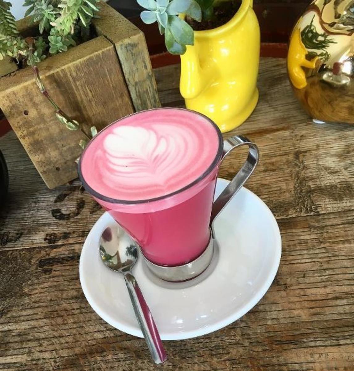 Pink-Latte mit Roter-Beete und Ingwer - Rezept