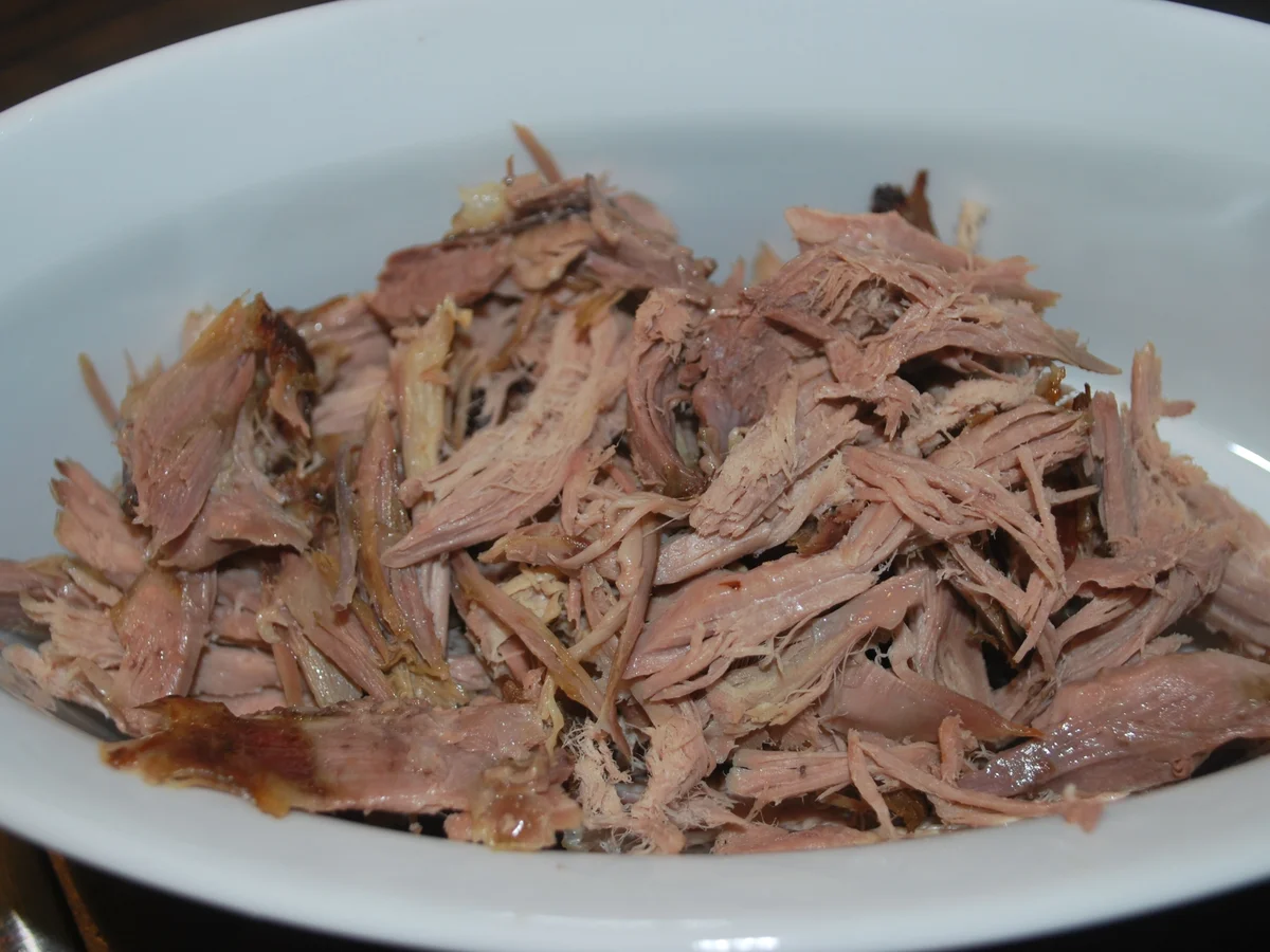 Rezept: Pulled duck-Knödel-Burger mit Rotkohl Bild Nr. 5 Pulled duck-Knödel-Burger mit Rotkohl - Rezept - Bild Nr. 5