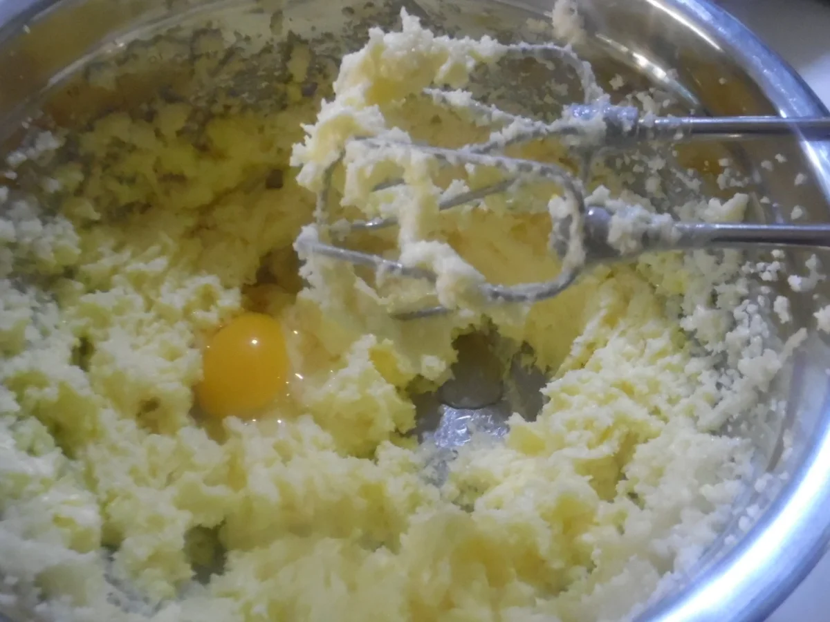 Glühwein-Gugelhupf - Rezept - Bild Nr. 11