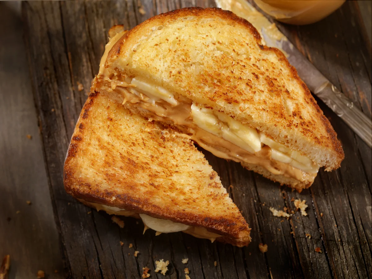 Erdnussbutter-Bananen-Sandwich - Rezept - Bild Nr. 2