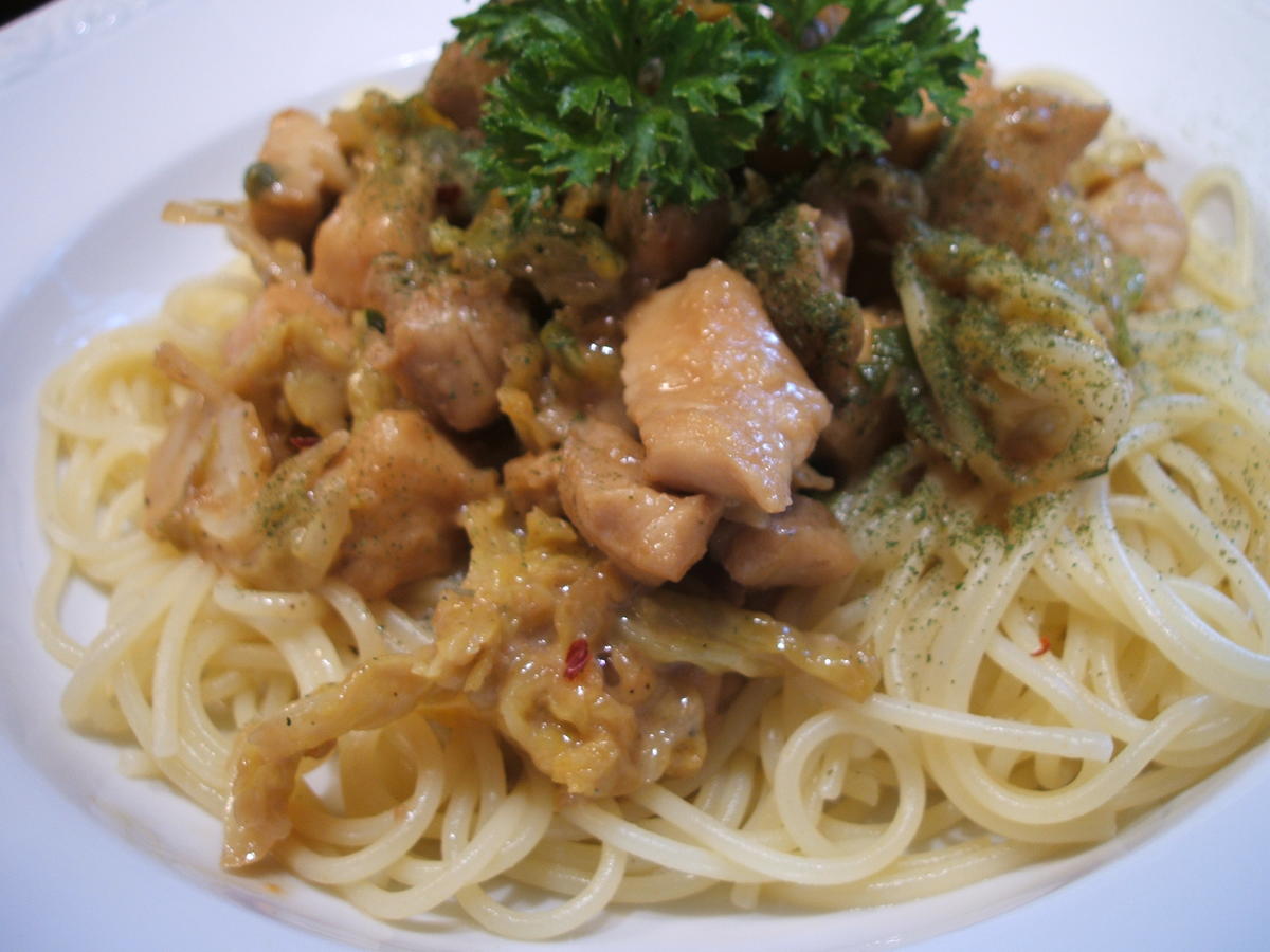 Pasta: Spaghetti mit Wirsing und Hühnerfleisch - Rezept