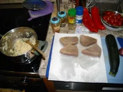 Thunfischspieße mit Risotto in Spitzpaprika - Rezept