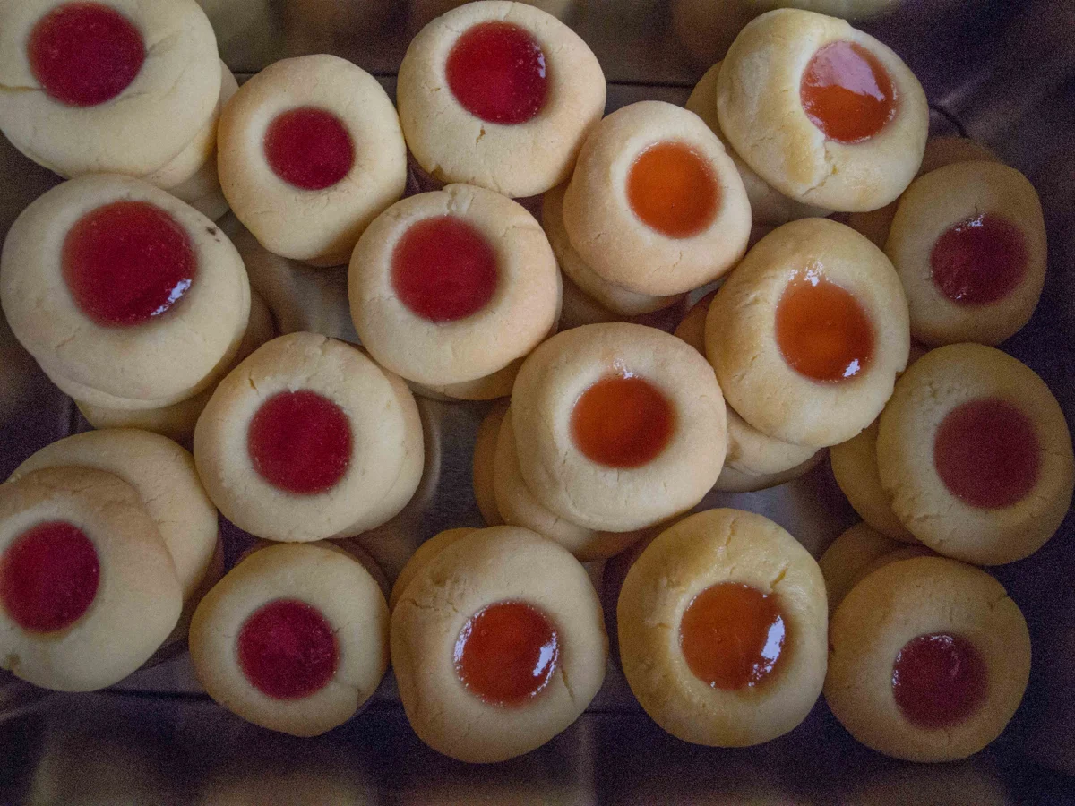 Rezept: Plätzchen: Engelsaugen rot und gelb Bild Nr. 5 Plätzchen: Engelsaugen rot und gelb - Rezept - Bild Nr. 5