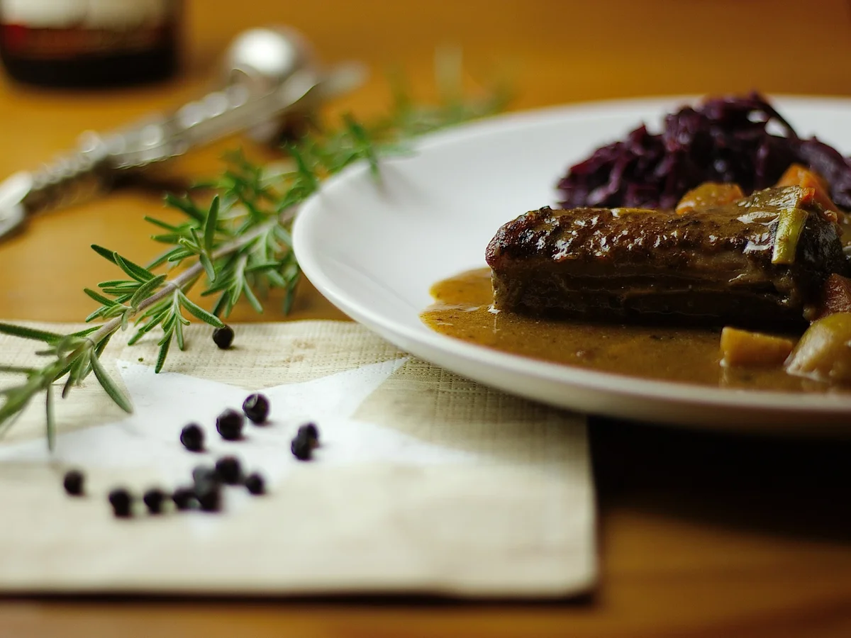 Rezept: Reh-Kotelette am Stück geschmort Bild Nr. 3 Reh-Kotelette am Stück geschmort - Rezept - Bild Nr. 3