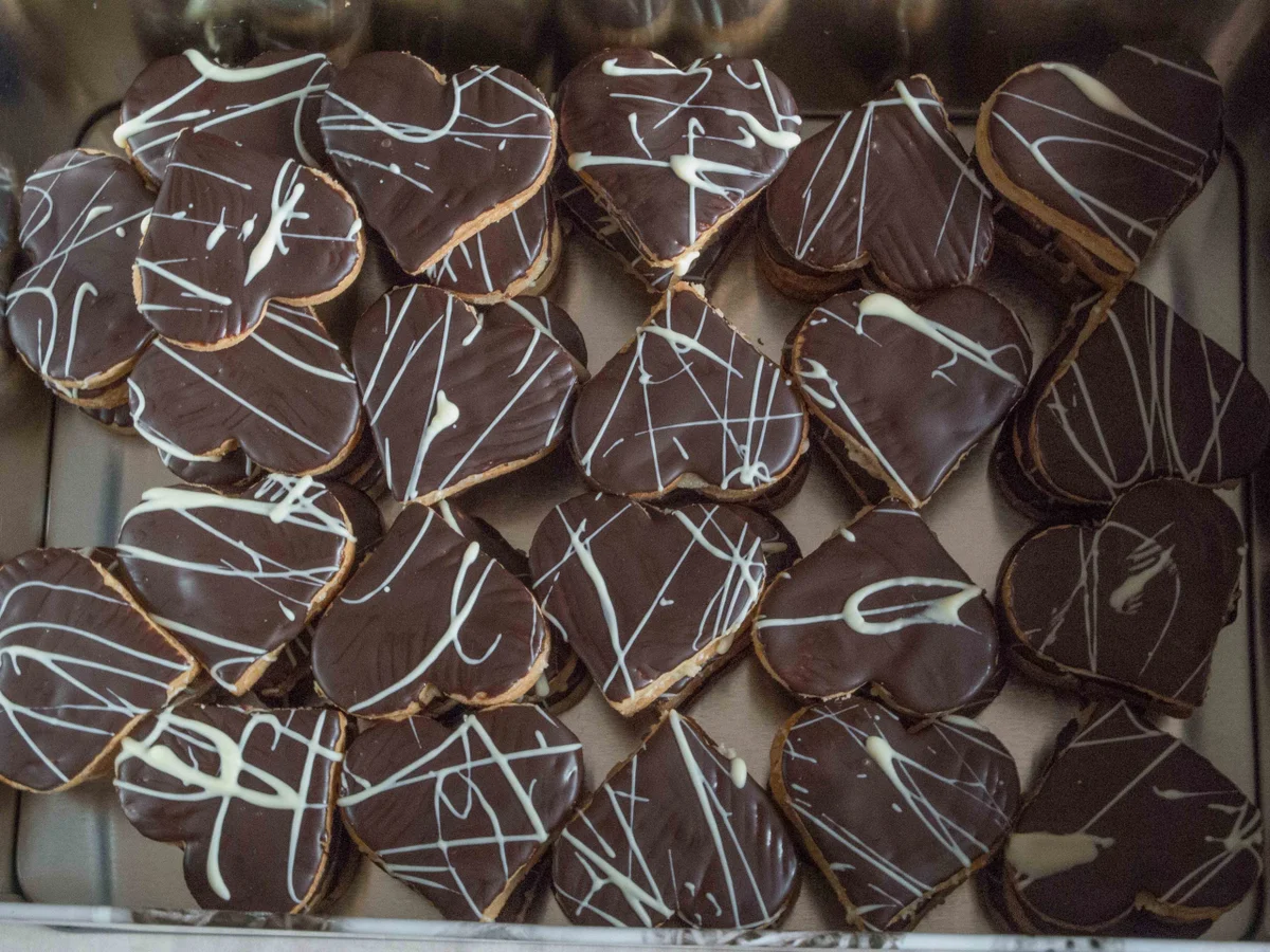 Plätzchen: Walnuss-Herzen - Rezept