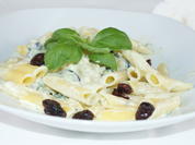 Guacamole mit Cranberries und Pasta - Rezept