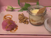 Schokoladentraum mit salziger Karamellsoße, dazu Glühwein-Beeren-Eis - Rezept - Bild Nr. 2
