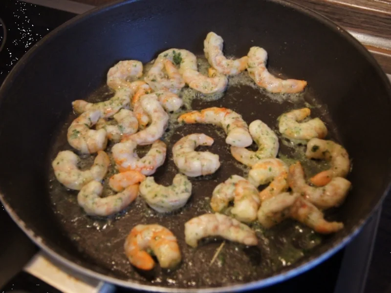 Zucchini-Spaghetti mit Garnelen - Rezept - Bild Nr. 4