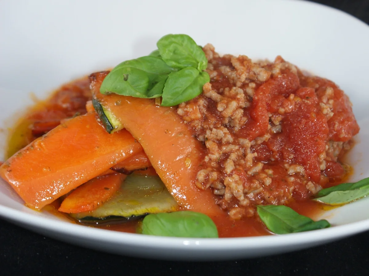 Rezept: Bolognese mit Möhren - Zucchini - Nudeln Bild Nr. 3 Bolognese mit Möhren - Zucchini - Nudeln - Rezept - Bild Nr. 3