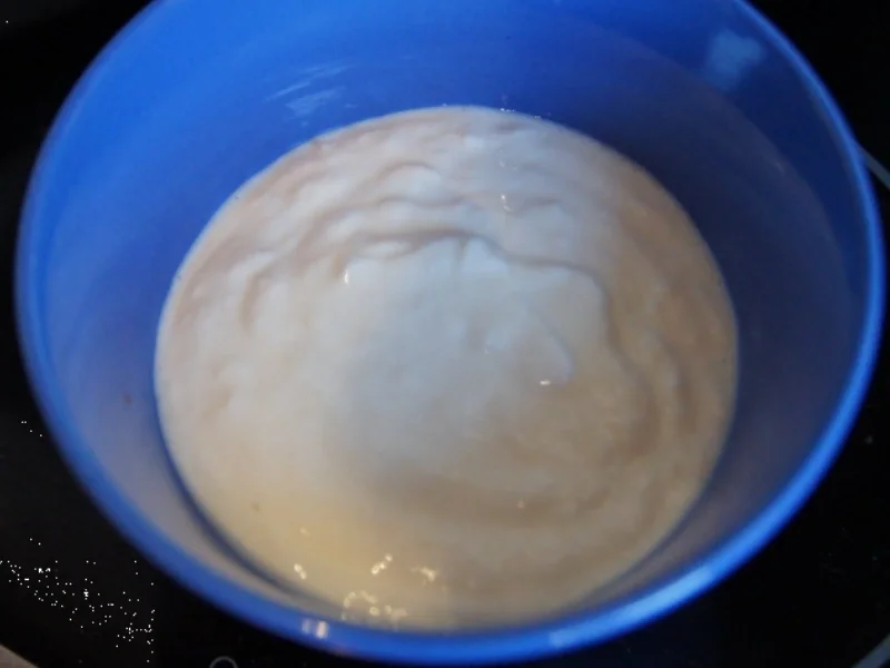 Rote Bete Puffer mit Räucherlachs und Jogurt-Meerrettich-Creme - Rezept - Bild Nr. 11