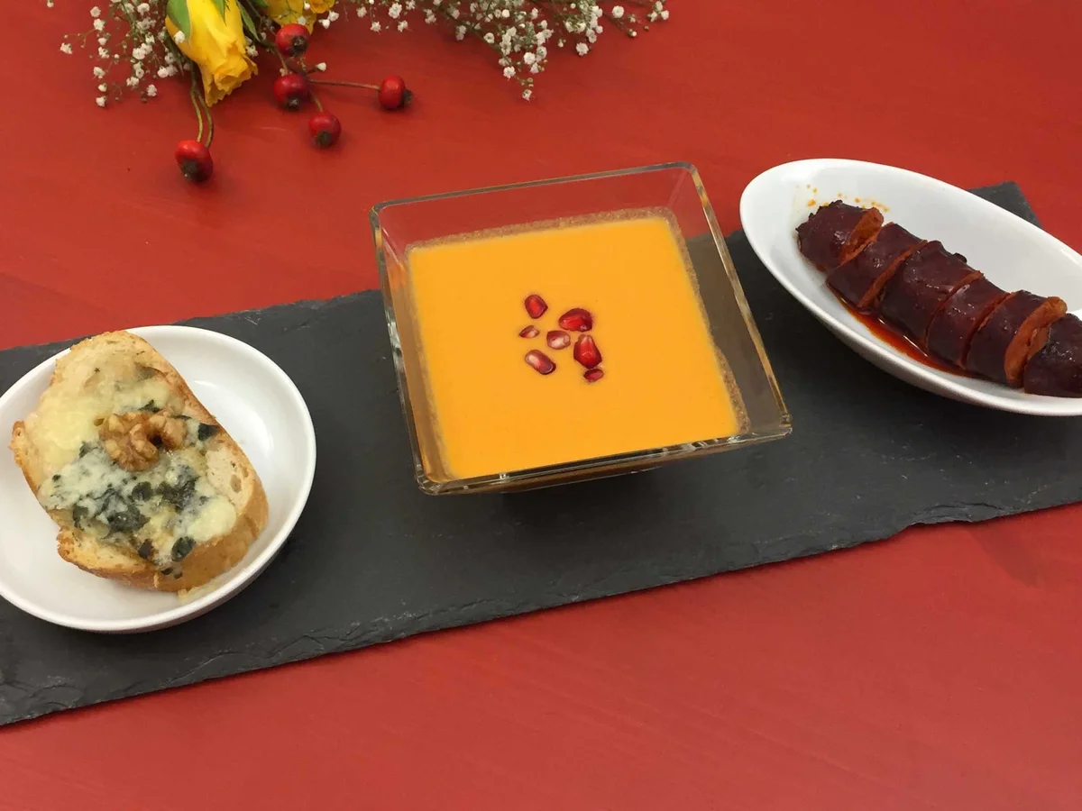 Tapas Melodie - Gazpacho, Tostada und Chorizo - Rezept - Bild Nr. 2