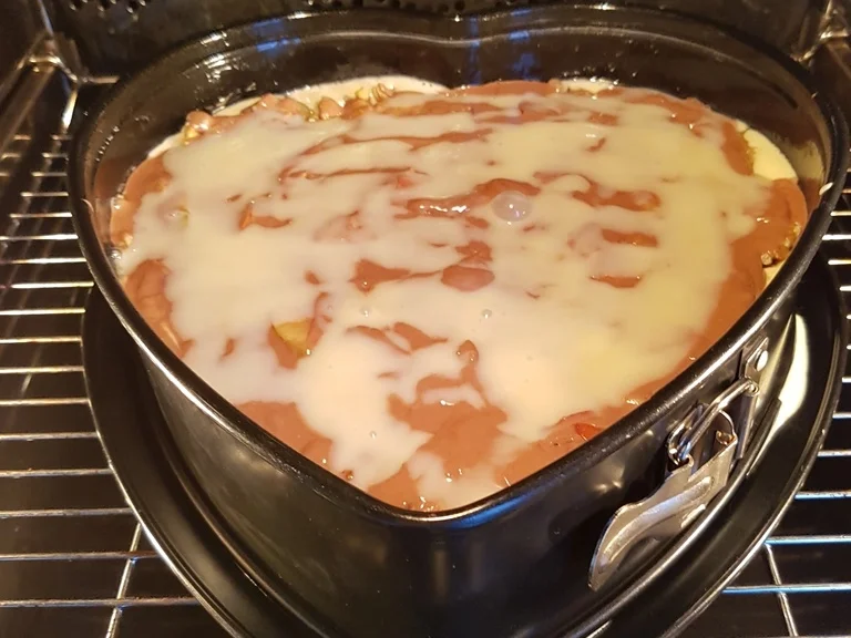 Apfelkuchen als Herz mit süssem Inhalt - Rezept - Bild Nr. 6