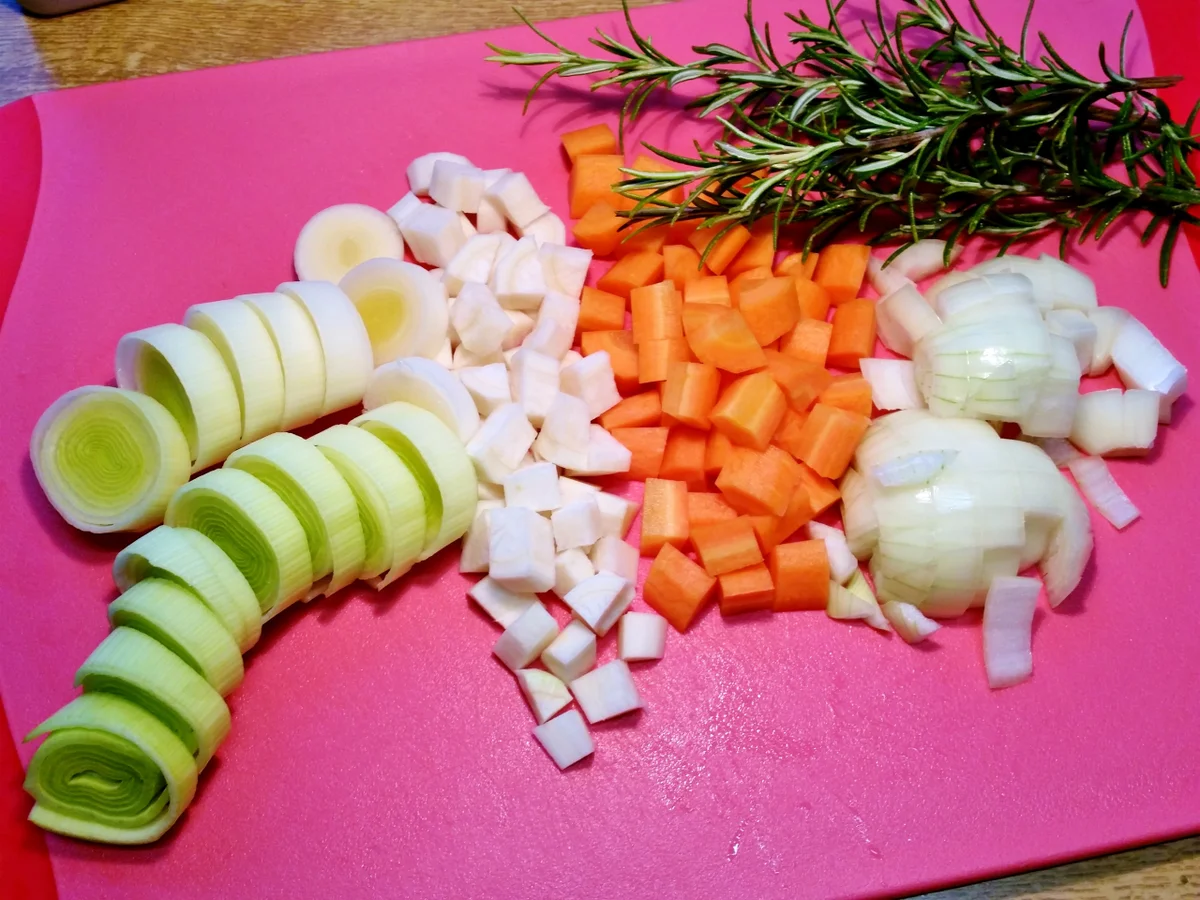 Rezept: Rehkeule zum Fest Bild Nr. 3 Rehkeule zum Fest - Rezept - Bild Nr. 3