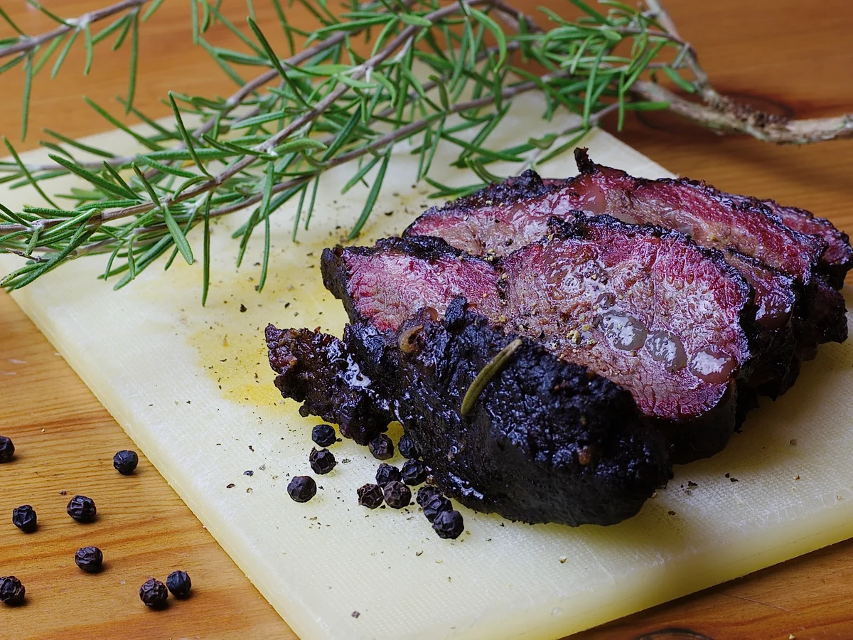 Rezept: Ochsenbäckchen vom Smoker! Auch für Kugelgrill oder Backofen! :-) Bild Nr. 2 Ochsenbäckchen vom Smoker! Auch für Kugelgrill oder Backofen! :-) - Rezept - Bild Nr. 2