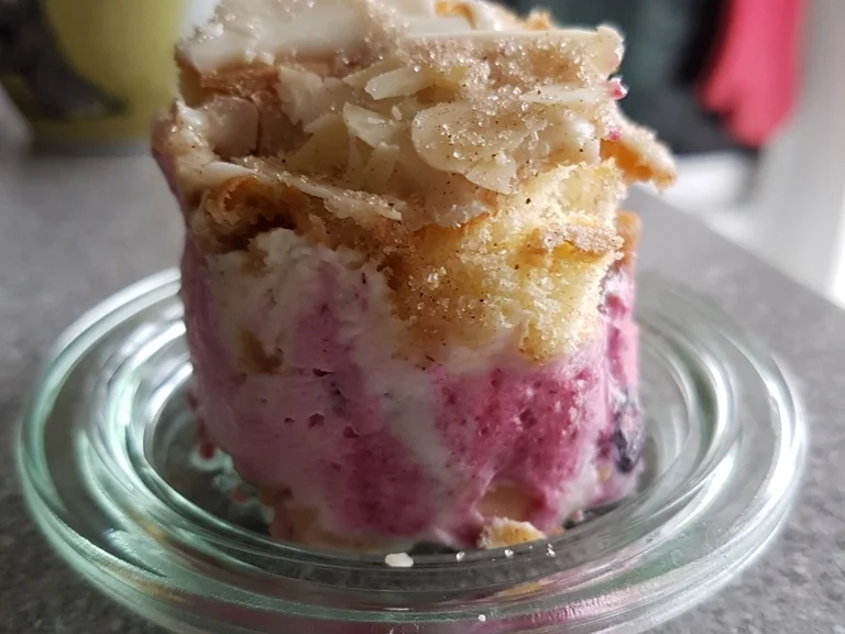 Rezept: Schichtdessert ein "Beeren Tiramisu" à la Biggi Bild Nr. 18 Schichtdessert ein "Beeren Tiramisu" à la Biggi - Rezept - Bild Nr. 18