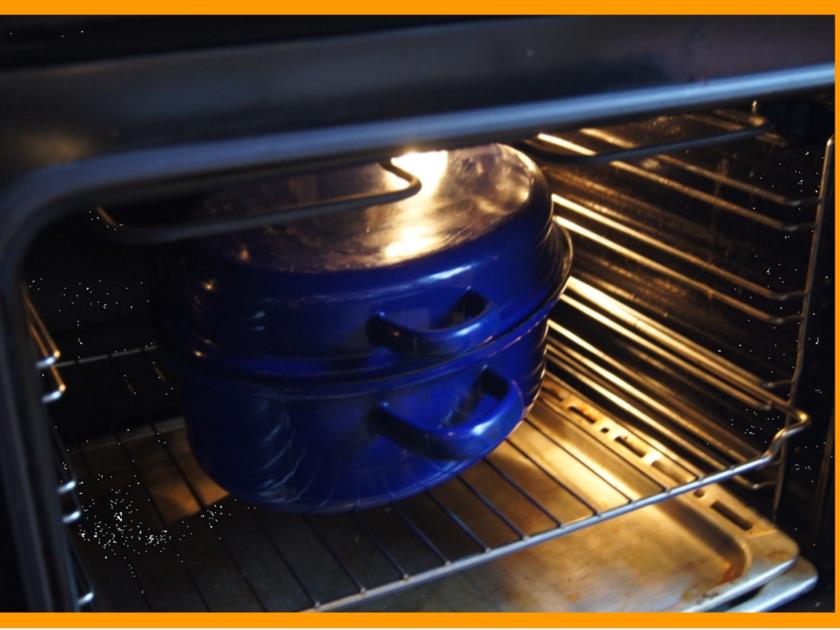 Gänsekeule mit Sauce, Rotkohl und halbseidene Knödel - Rezept - kochbar.de