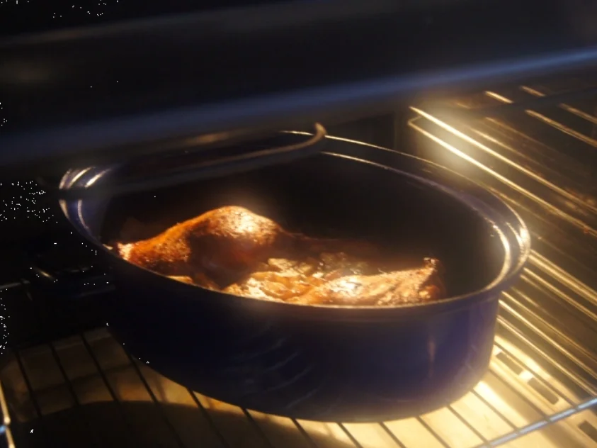 Gänsekeule mit Sauce, Rotkohl und halbseidene Knödel - Rezept - Bild Nr. 14