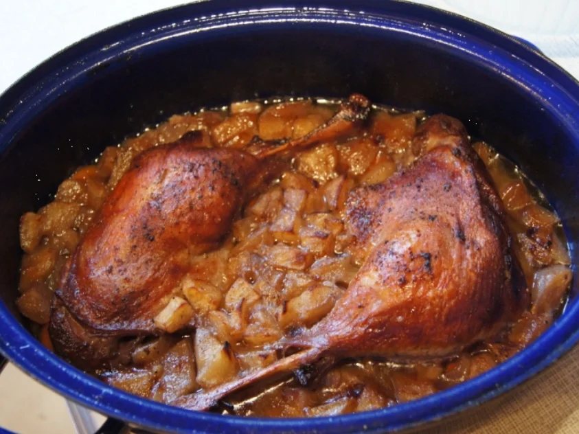 Gänsekeule mit Sauce, Rotkohl und halbseidene Knödel - Rezept - Bild Nr. 15