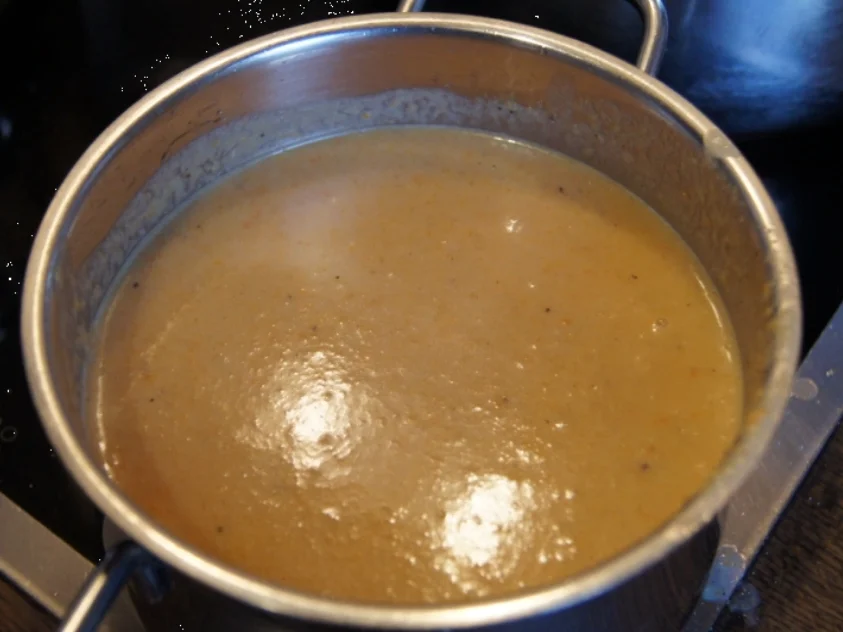 Gänsekeule mit Sauce, Rotkohl und halbseidene Knödel - Rezept - Bild Nr. 18