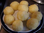 Rezept: Halbseidene Knรถdel II Halbseidene Knรถdel II - Rezept