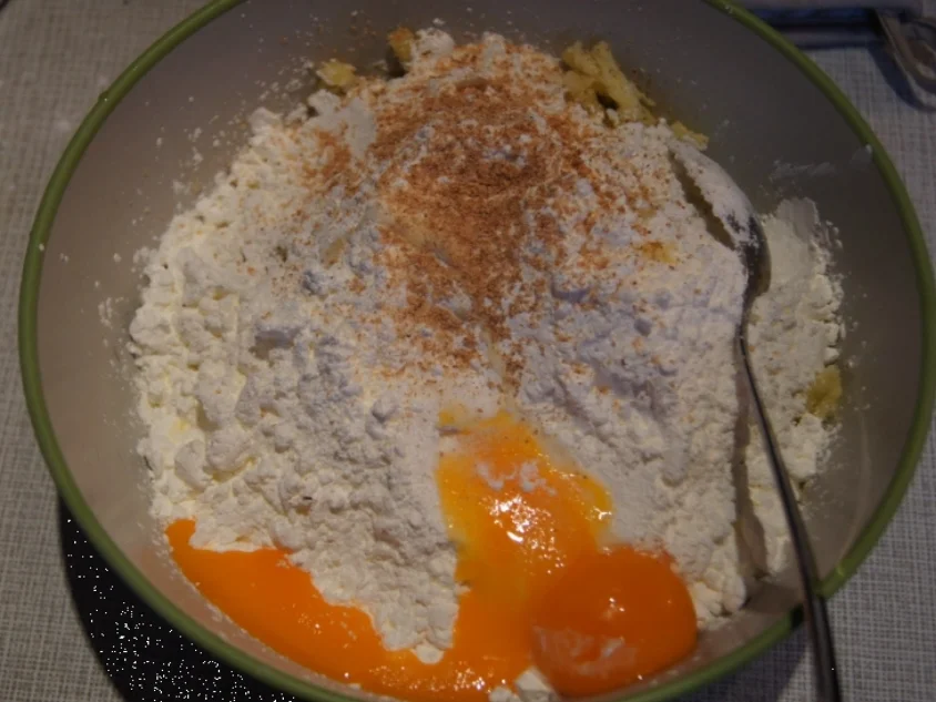 Rezept: Halbseidene Knödel II Bild Nr. 5 Halbseidene Knödel II - Rezept - Bild Nr. 5