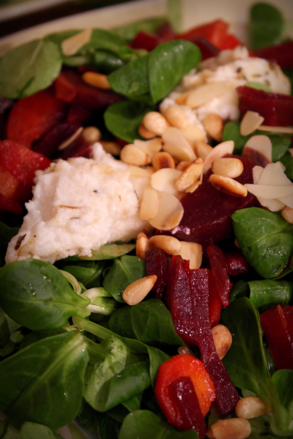 Vorspeise Panierter Ziegenkase Auf Winterlichem Salat Rezept Kochbar De