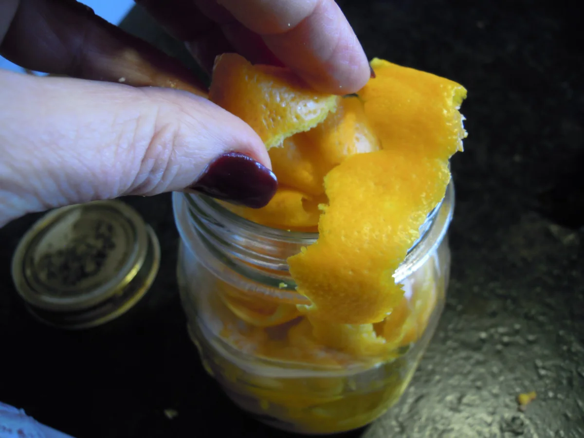 Rezept: Orangecello Bild Nr. 4 Orangecello - Rezept - Bild Nr. 4