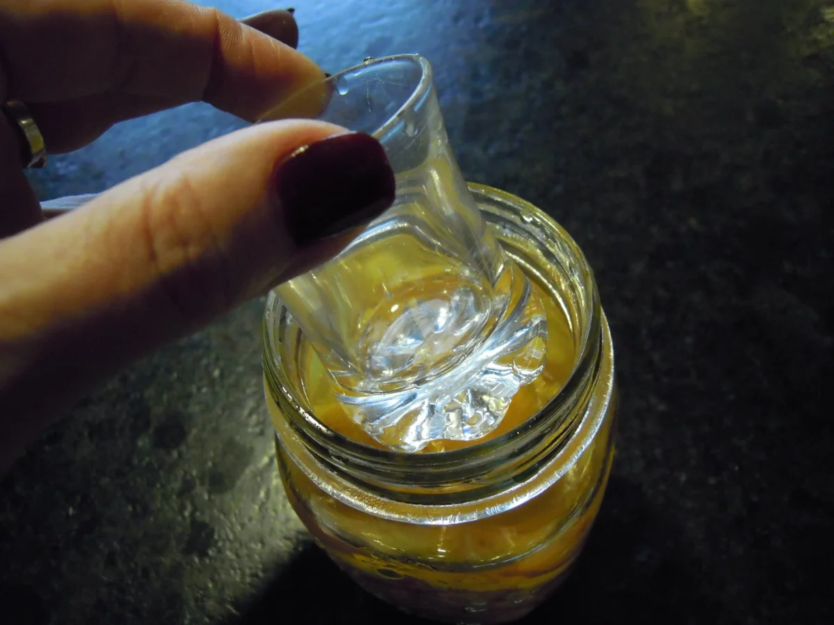 Rezept: Orangecello Bild Nr. 5 Orangecello - Rezept - Bild Nr. 5