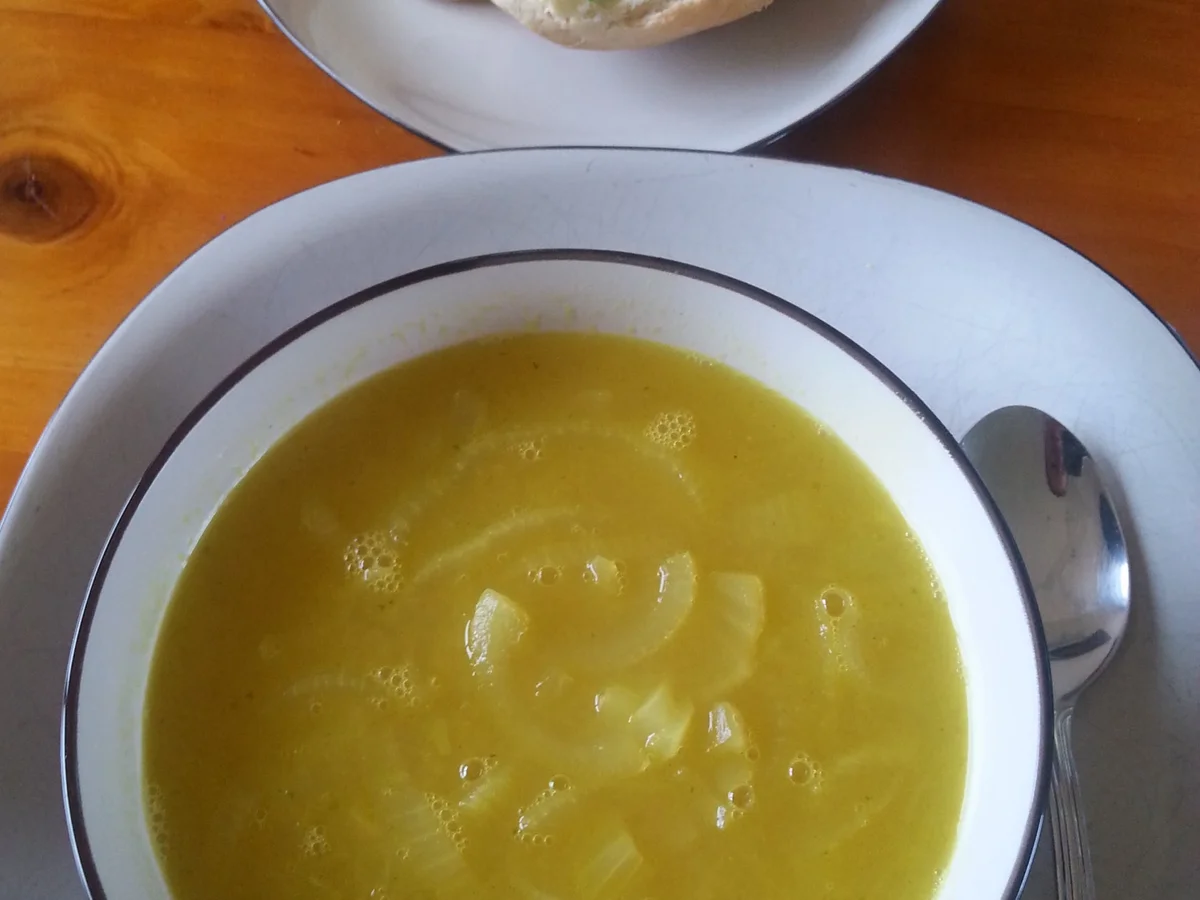 Zwiebelsuppe mit Wein - Rezept - Bild Nr. 1482