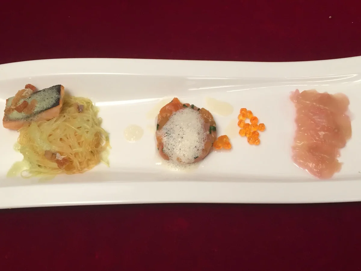 Dreierlei vom Saibling, roter Rettich, Meerrettich, Wasabi, Glasnudel - Rezept