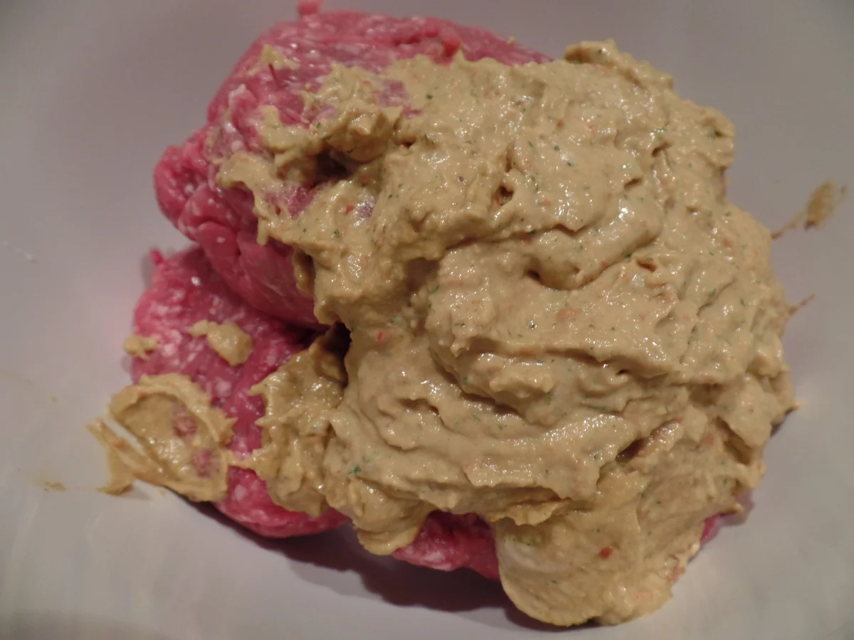 Hackbraten mit Tomatensauce und Bohnen - Rezept - Bild Nr. 1485