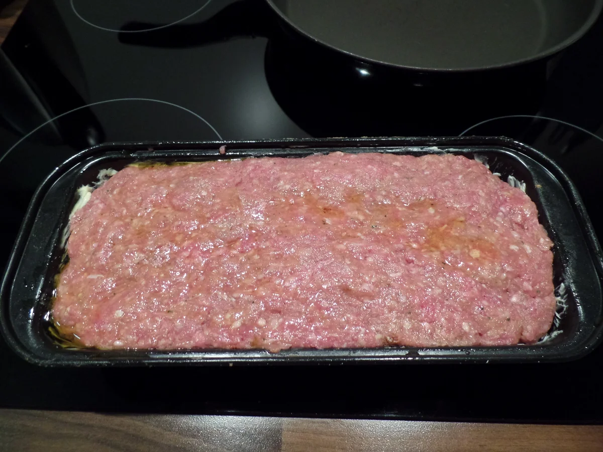 Hackbraten mit Tomatensauce und Bohnen - Rezept - Bild Nr. 1488