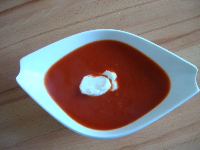 Tomatensüppchen mit Avocadotatar und Chips - Rezept - Bild Nr. 1516