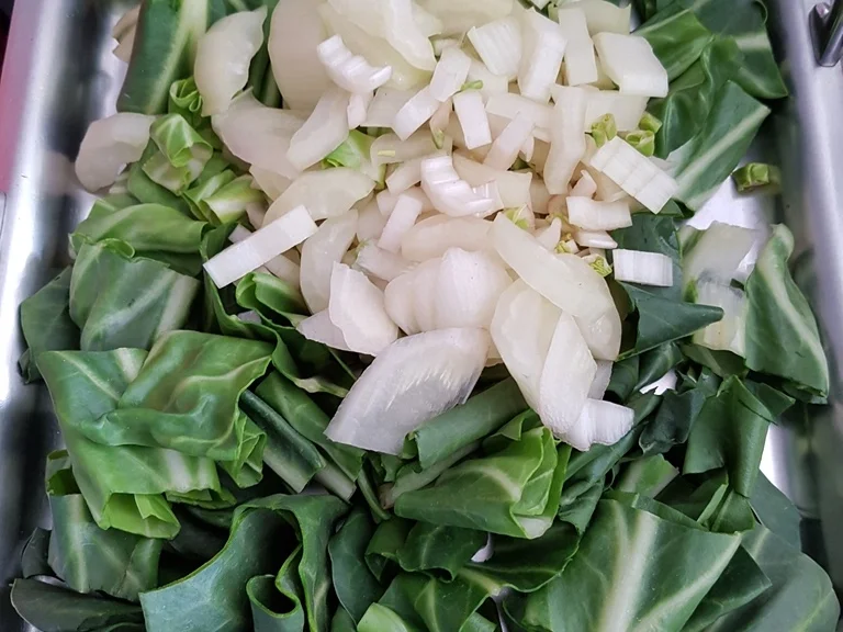 Zwiebelfleisch als Gulasch à la Biggi - Rezept - Bild Nr. 9