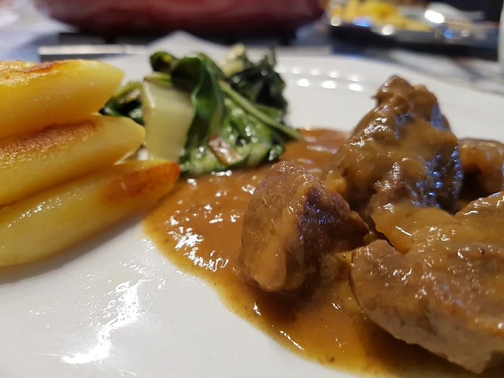 Zwiebelfleisch als Gulasch à la Biggi - Rezept - Bild Nr. 14