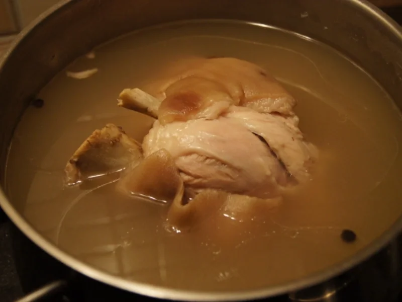 Rezept: Eisbein mit Grünkohl und Drillingen Bild Nr. 5 Eisbein mit Grünkohl und Drillingen - Rezept - Bild Nr. 5