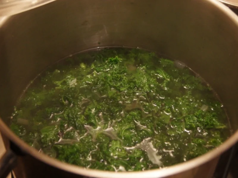 Rezept: Eisbein mit Grünkohl und Drillingen Bild Nr. 8 Eisbein mit Grünkohl und Drillingen - Rezept - Bild Nr. 8